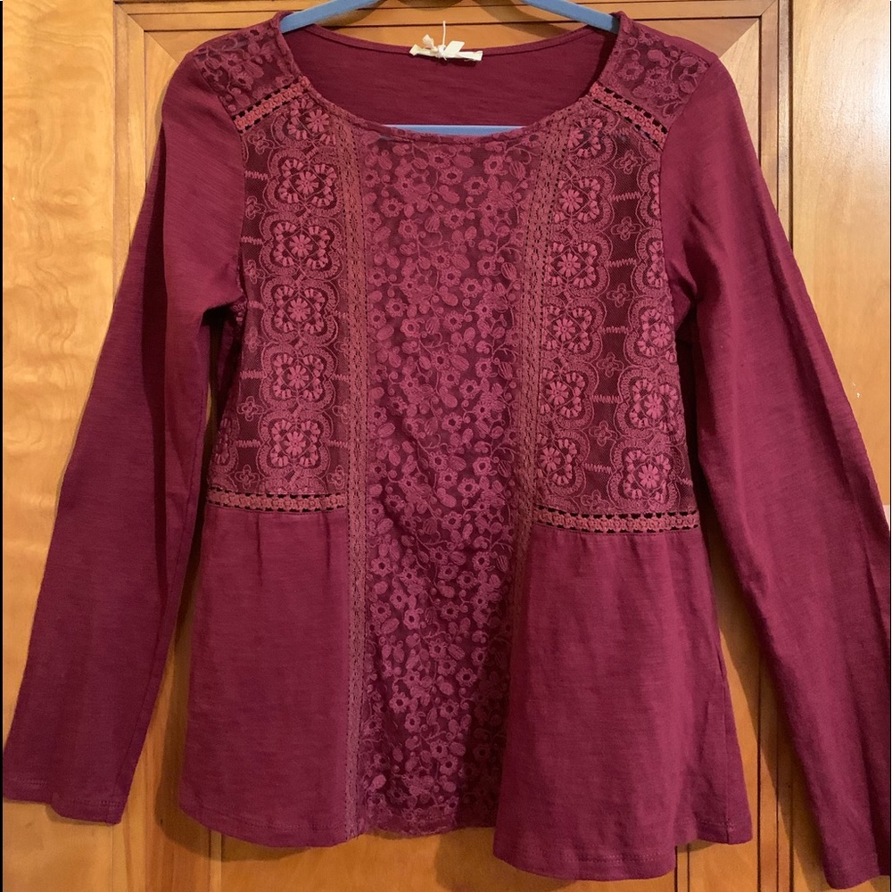 Mystree burgundy top with lace insets